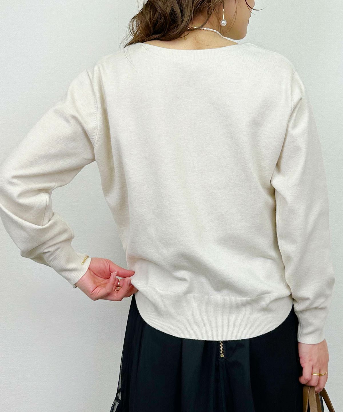 model：H164　着用サイズ：M　アイボリー