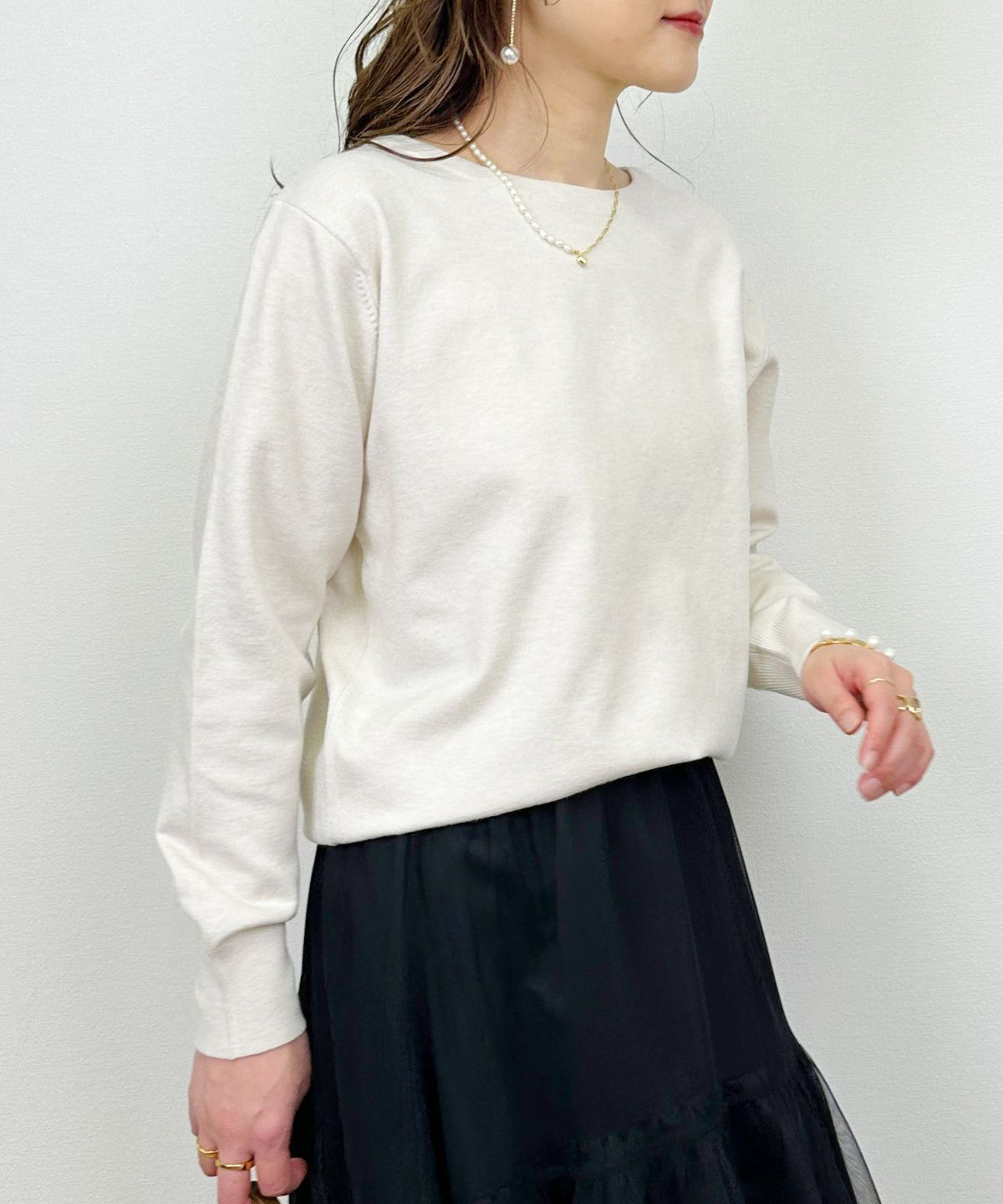 model：H164　着用サイズ：M　アイボリー