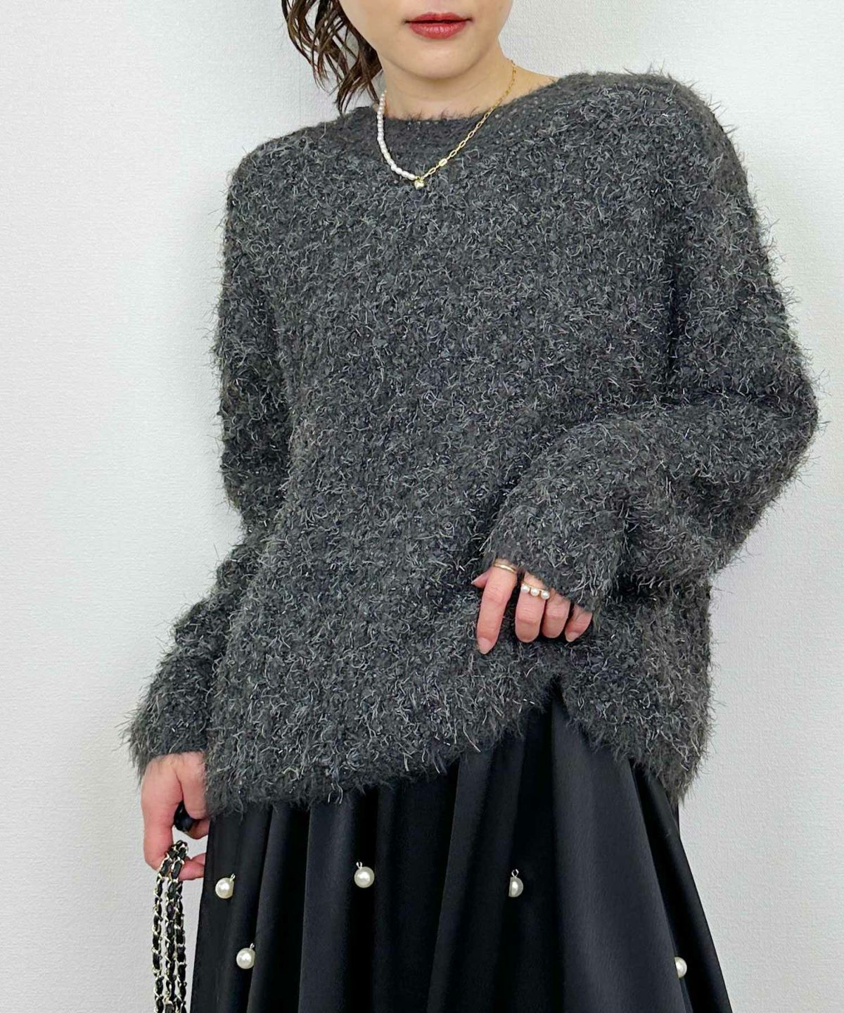 model：H164　着用サイズ：M　チャコールグレー