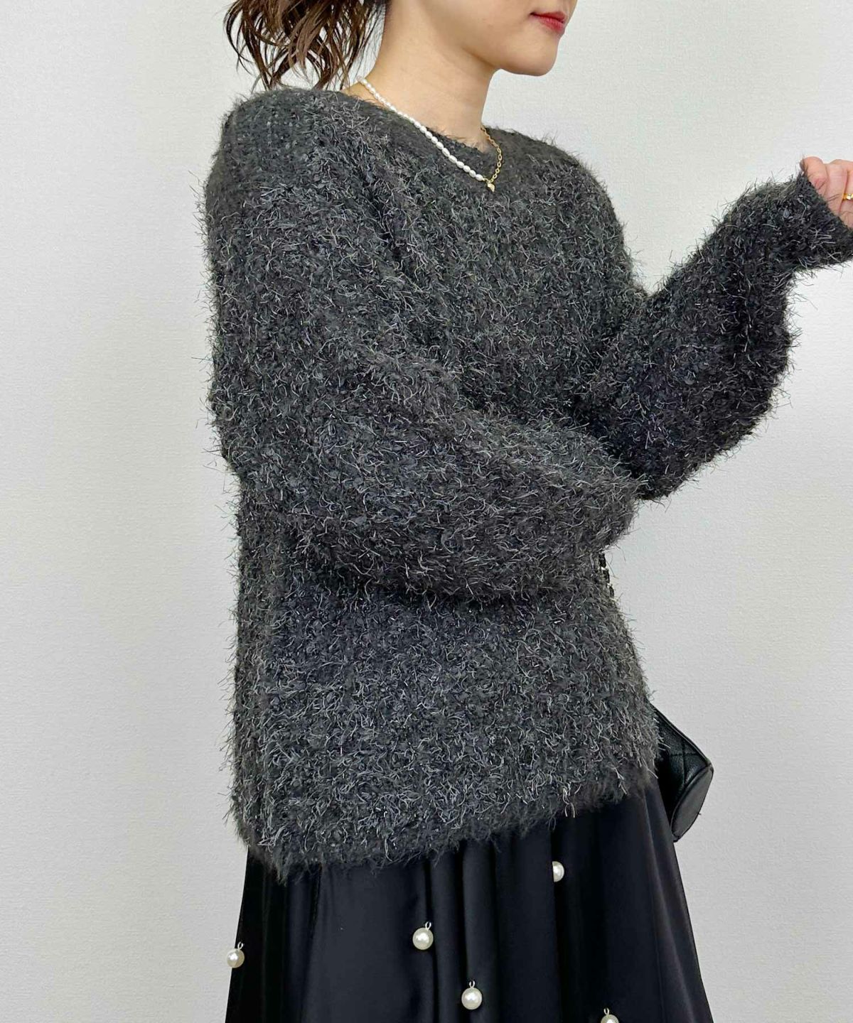 model：H164　着用サイズ：M　チャコールグレー