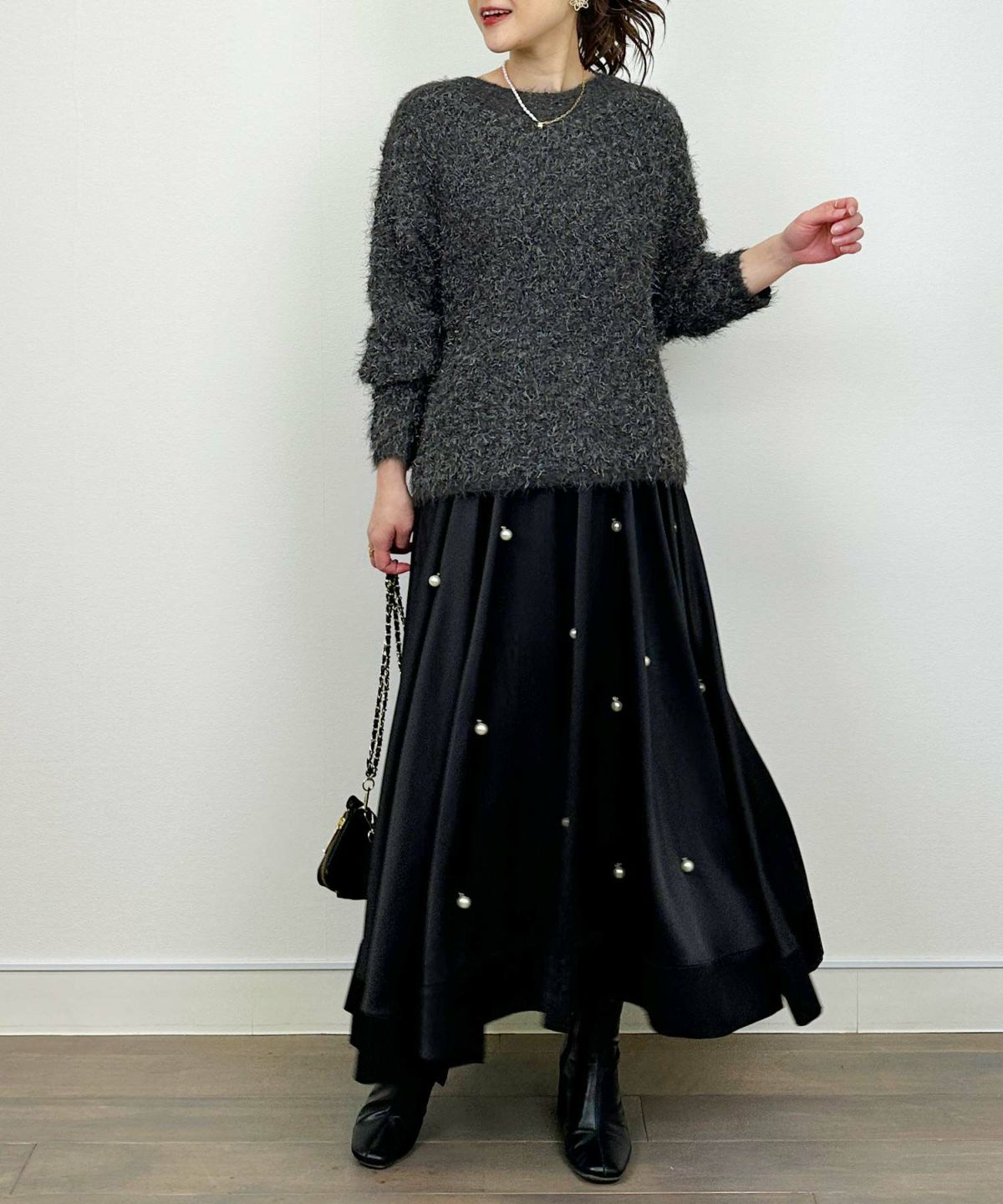 model：H164　着用サイズ：M　チャコールグレー