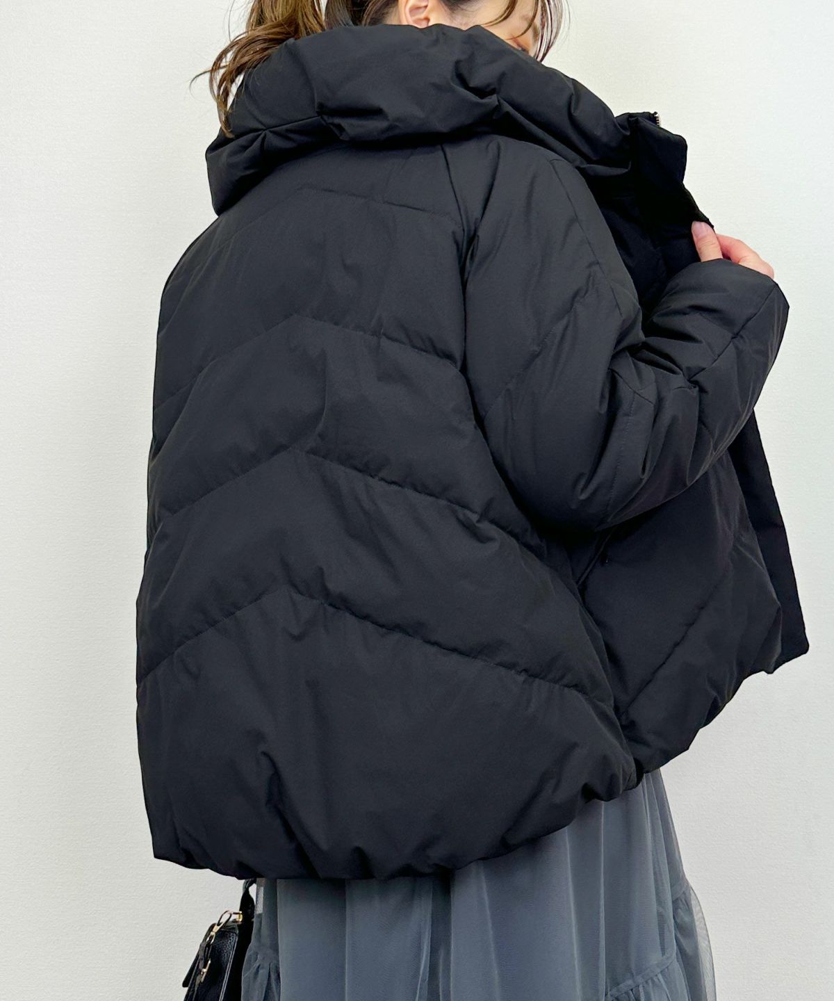 model：H164　着用サイズ：M　ブラック