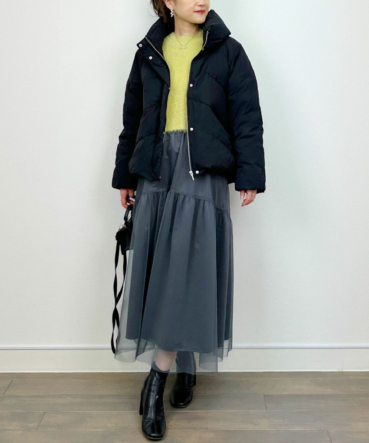 model：H164　着用サイズ：M　ブラック