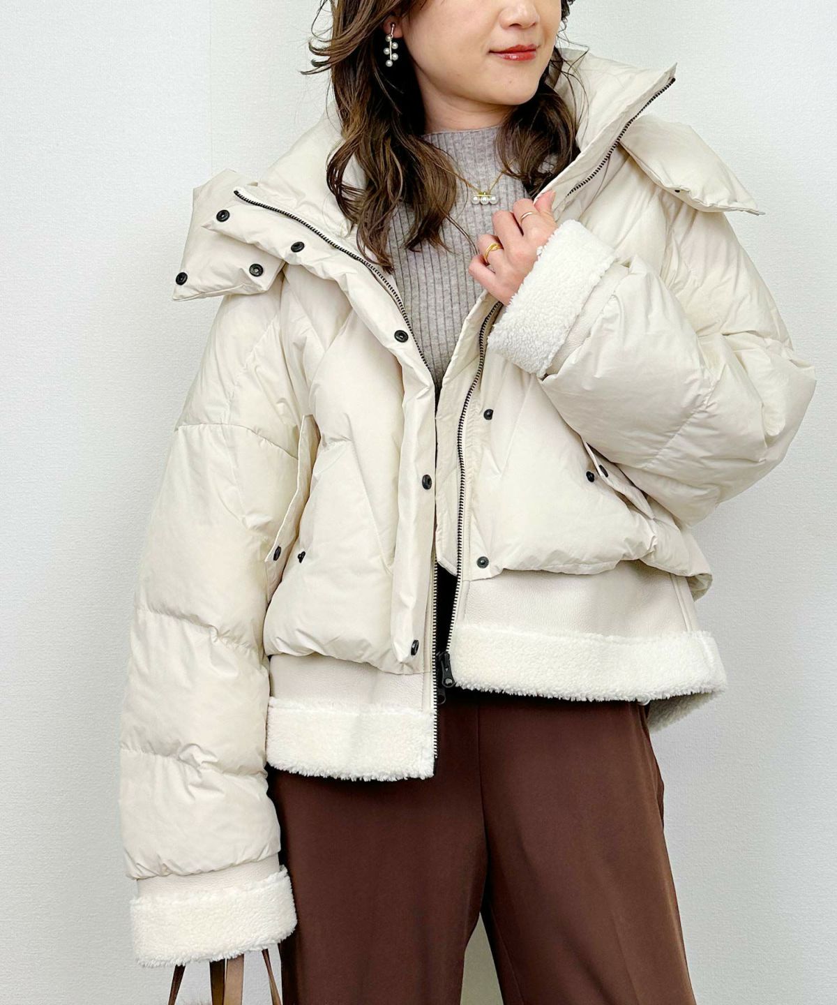 model：H164　着用サイズ：M　オフホワイト