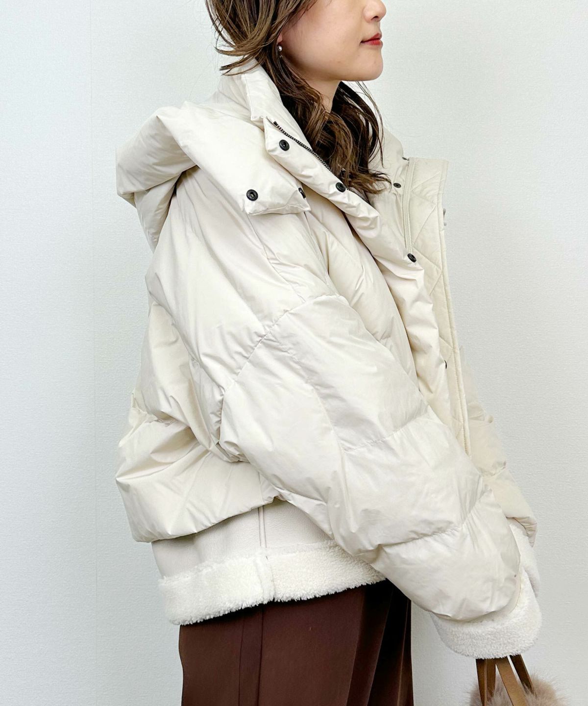 model：H164　着用サイズ：M　オフホワイト