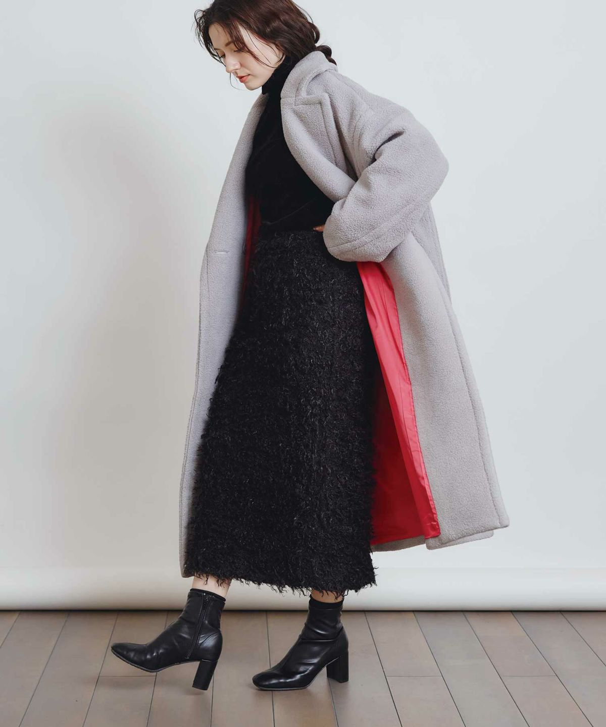 model：H155　着用サイズ：M　ライトグレー