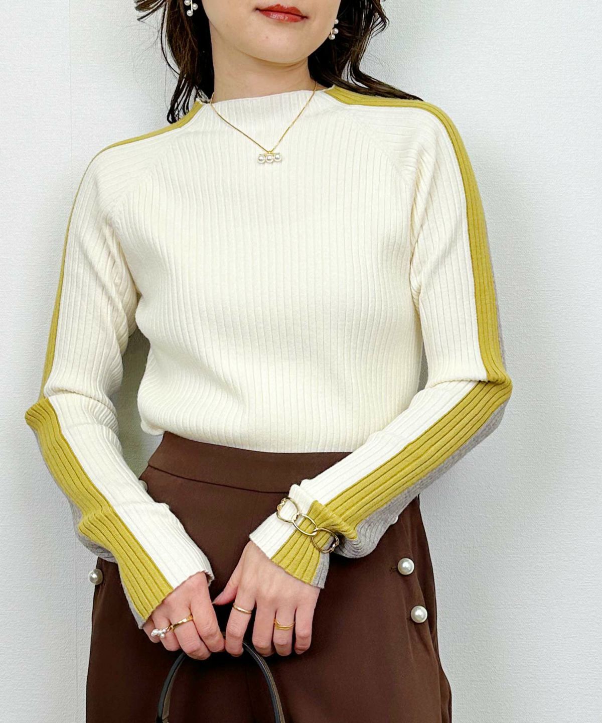 model：H164　着用サイズ：M　アイボリー