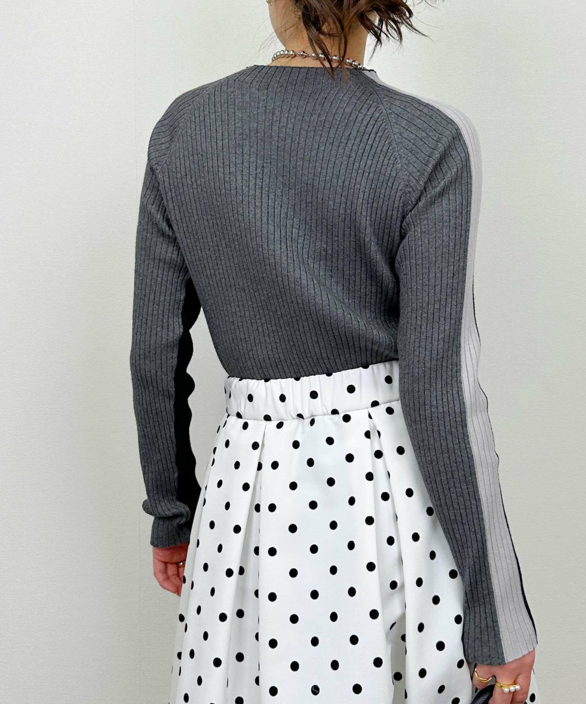 model：H164　着用サイズ：M　ブラック