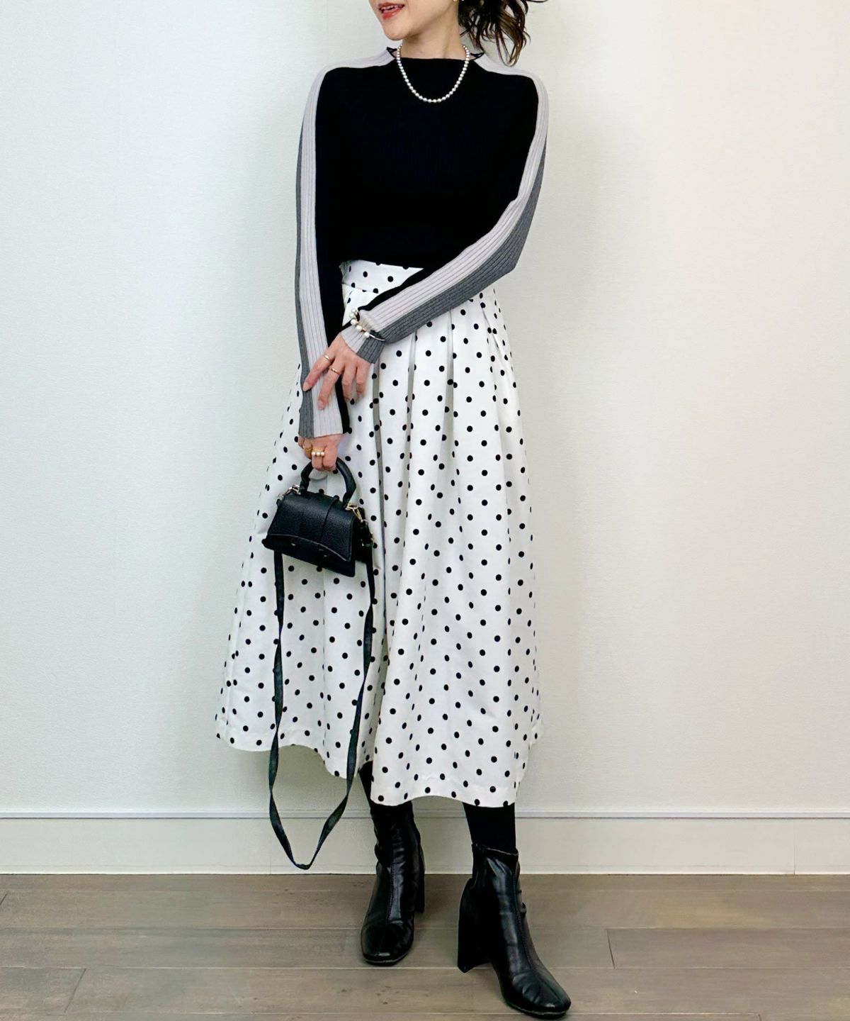 model：H164　着用サイズ：M　ブラック