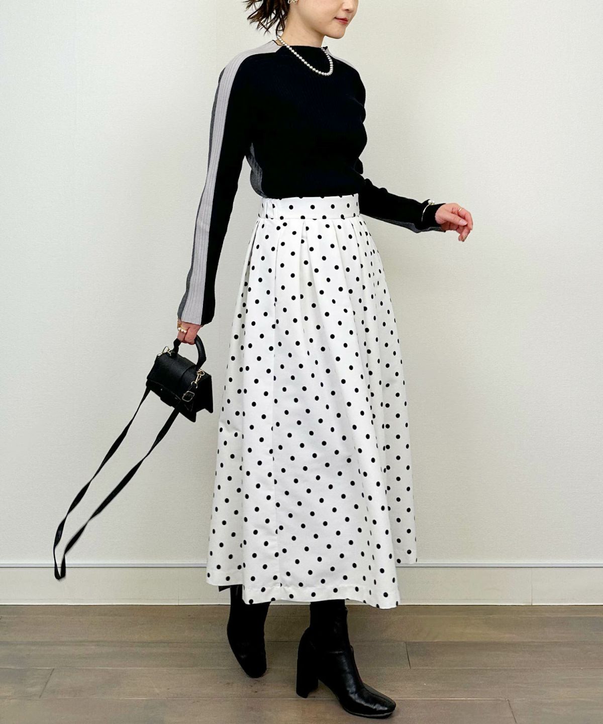 model：H164　着用サイズ：M　ブラック