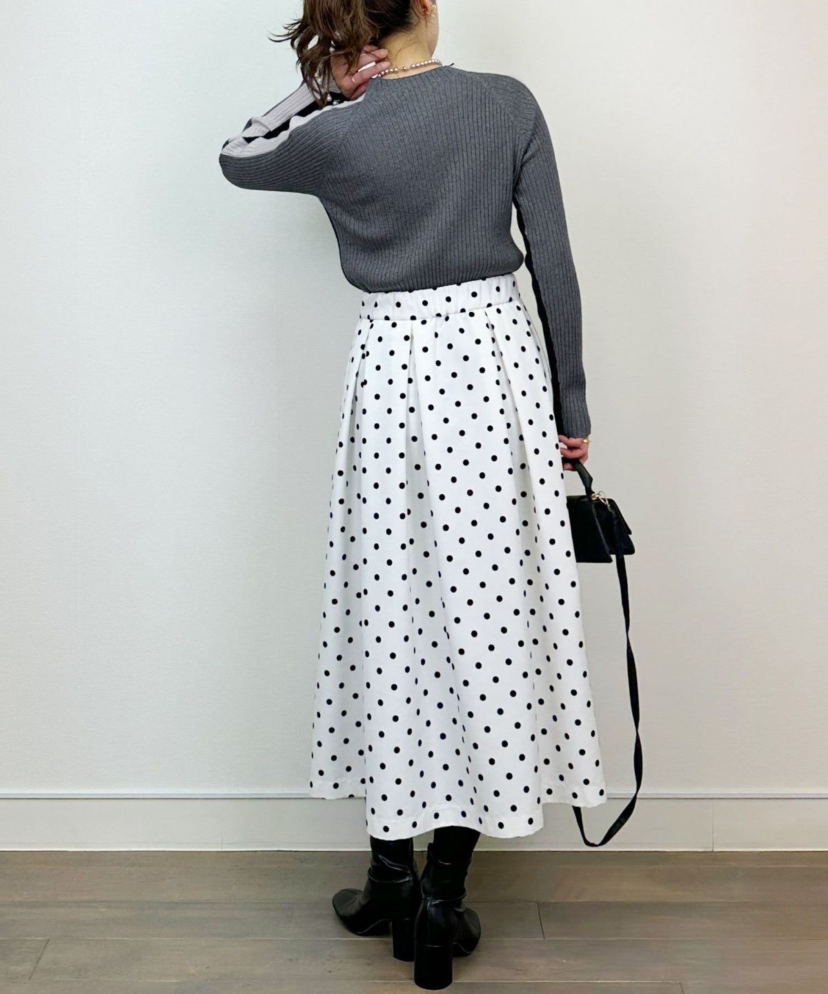 model：H164　着用サイズ：M　ブラック