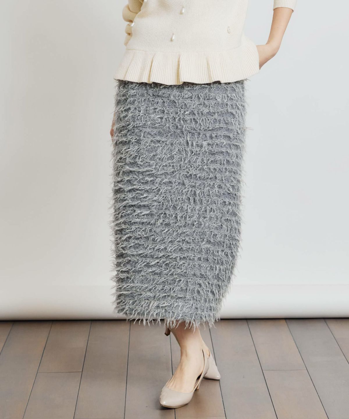 model：H155　着用サイズ：M　ライトグレー