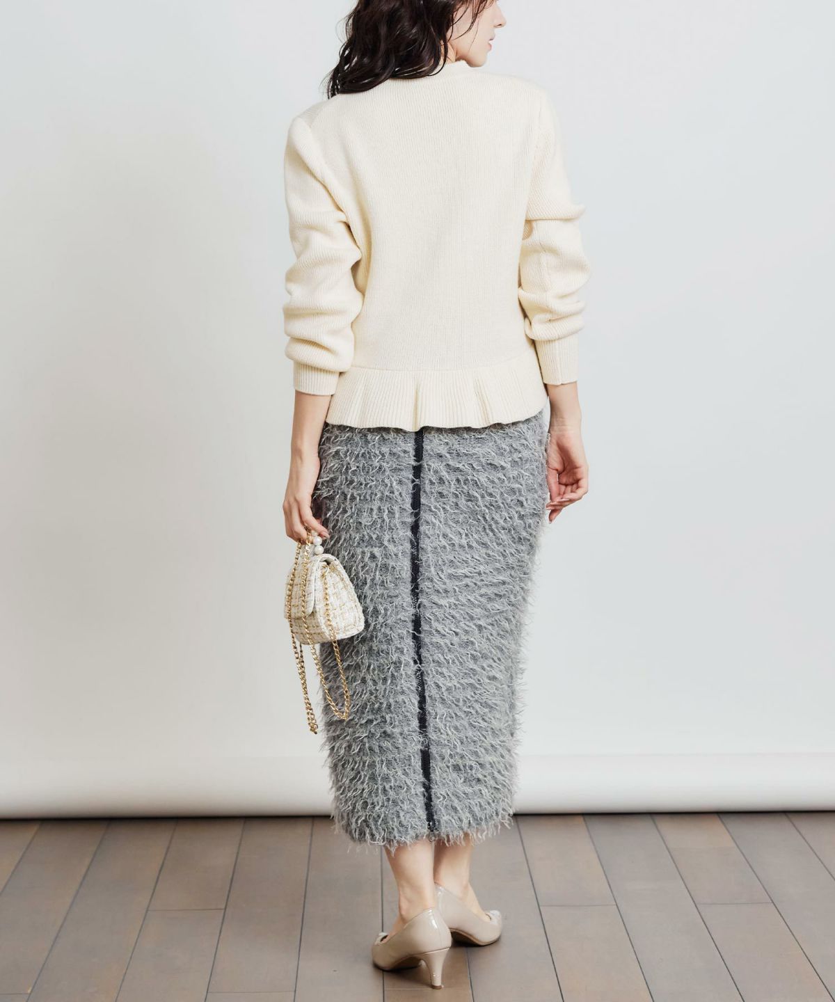 model：H155　着用サイズ：M　ライトグレー