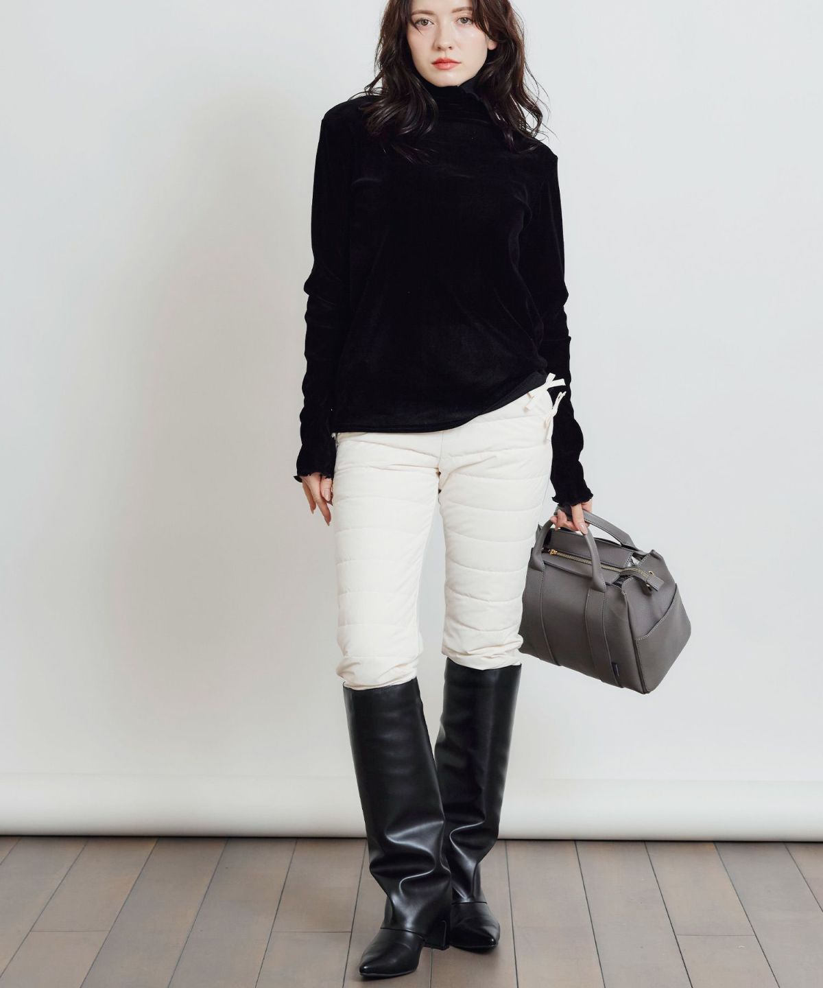 model：H155　着用サイズ：S　オフホワイト