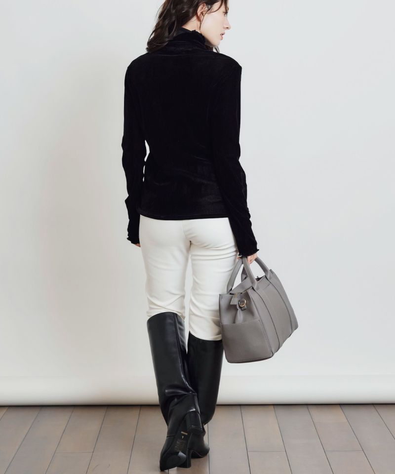 model：H155　着用サイズ：S　オフホワイト