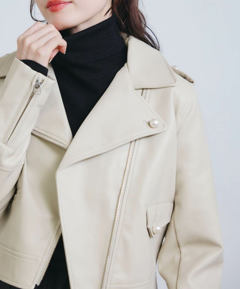 model：H155　着用サイズ：M　ベージュ