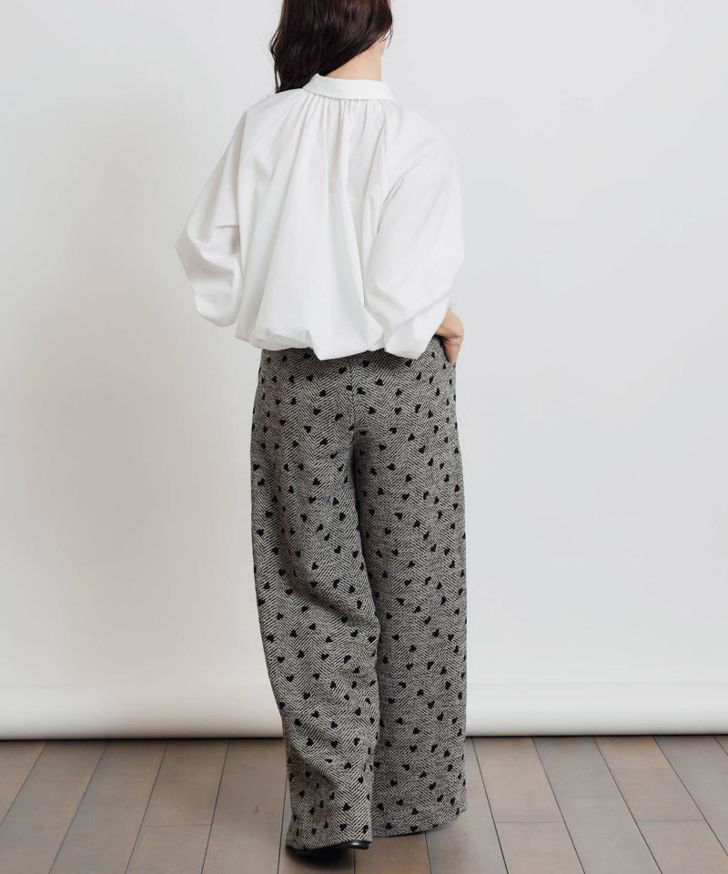 model：H155　着用サイズ：M　モカ