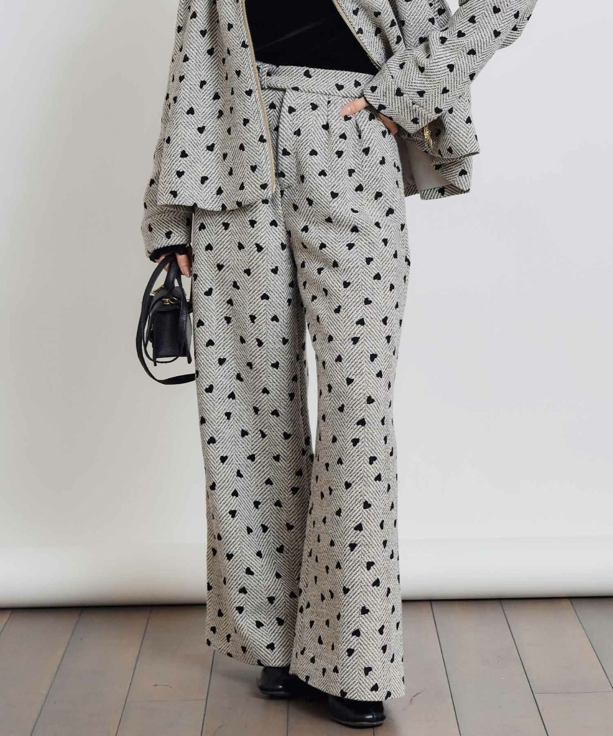 model：H155　着用サイズ：M　ベージュ　セットアップで