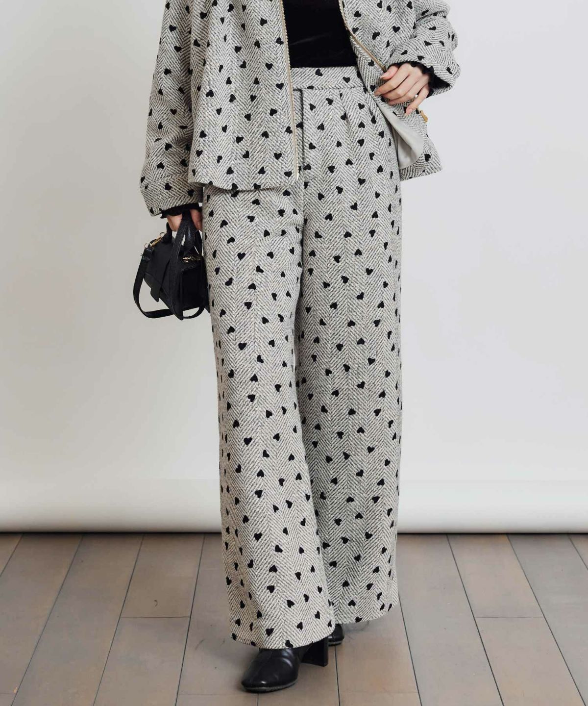 model：H155　着用サイズ：M　ベージュ　セットアップで