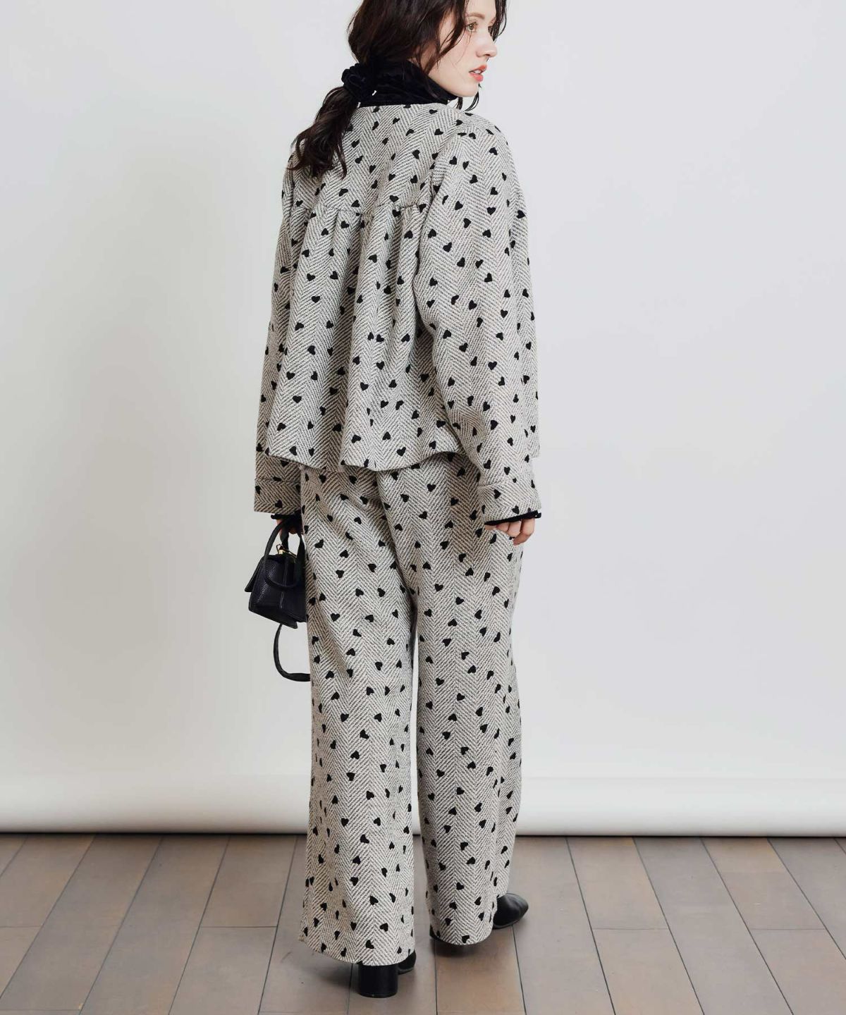 model：H155　着用サイズ：M　ベージュ　セットアップで