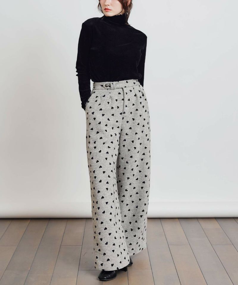 model：H155　着用サイズ：M　ベージュ