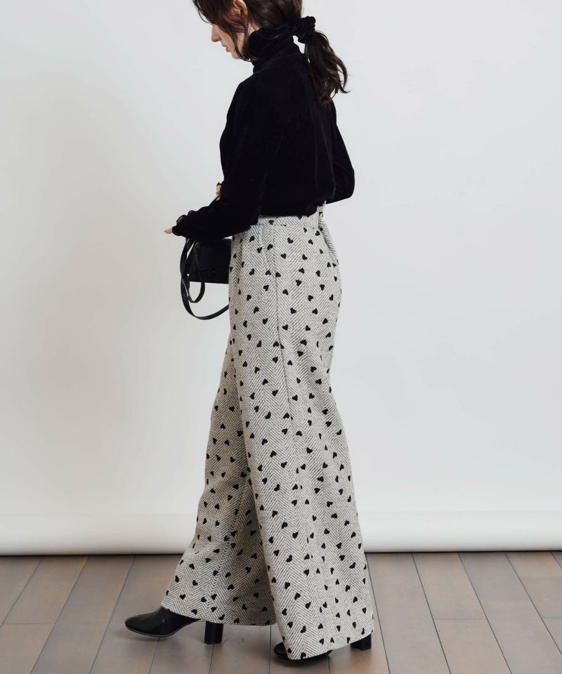 model：H155　着用サイズ：M　ベージュ