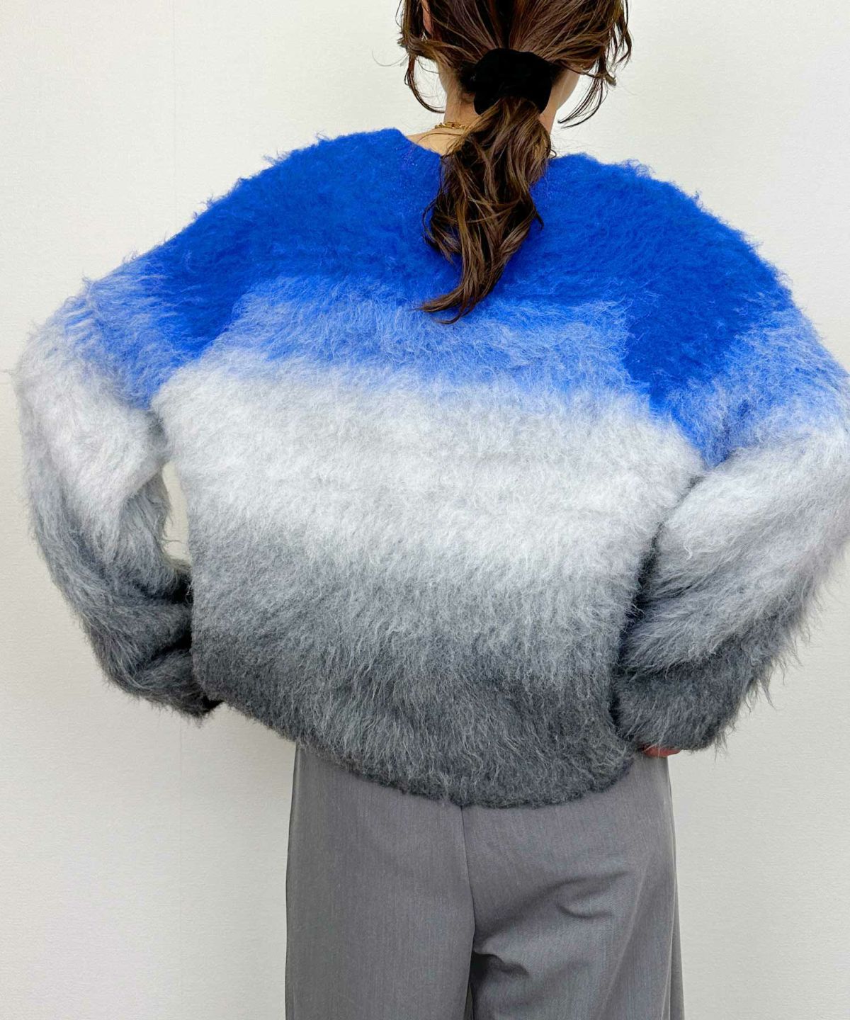 model：H164　着用サイズ：M　ブルー