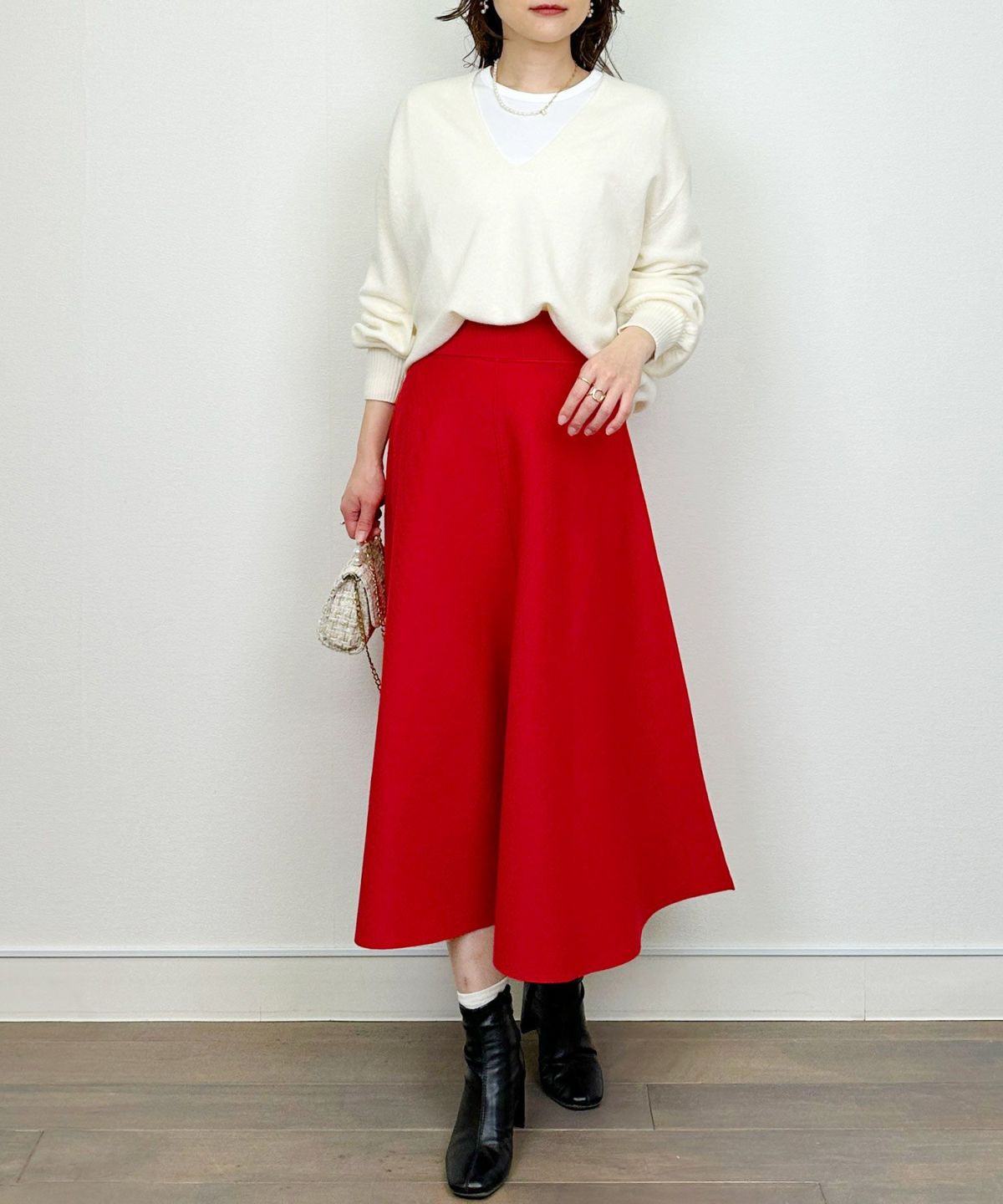 model：H164　着用サイズ：M　アイボリー