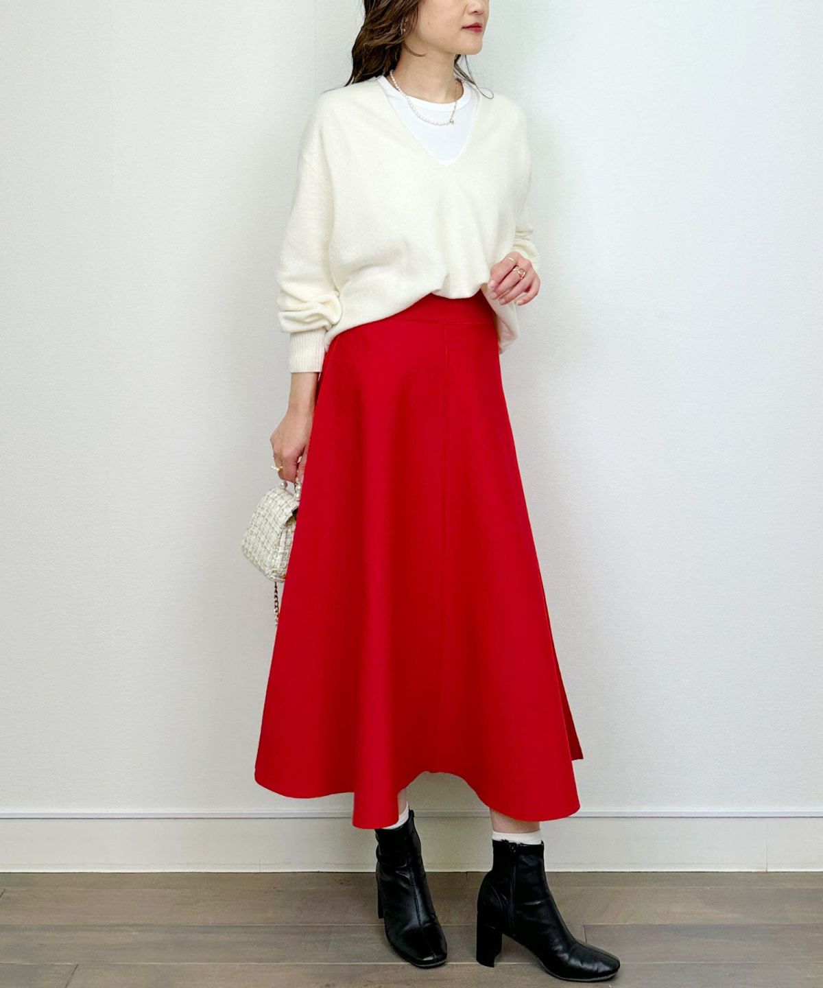 model：H164　着用サイズ：M　アイボリー