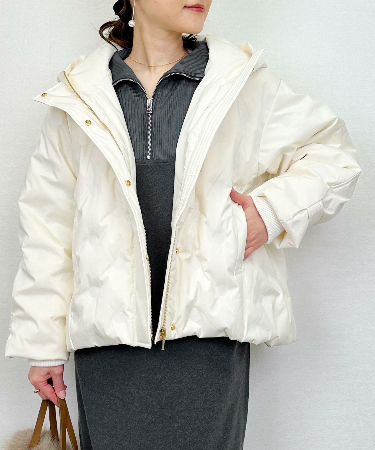 model：H164　着用サイズ：M　アイボリー