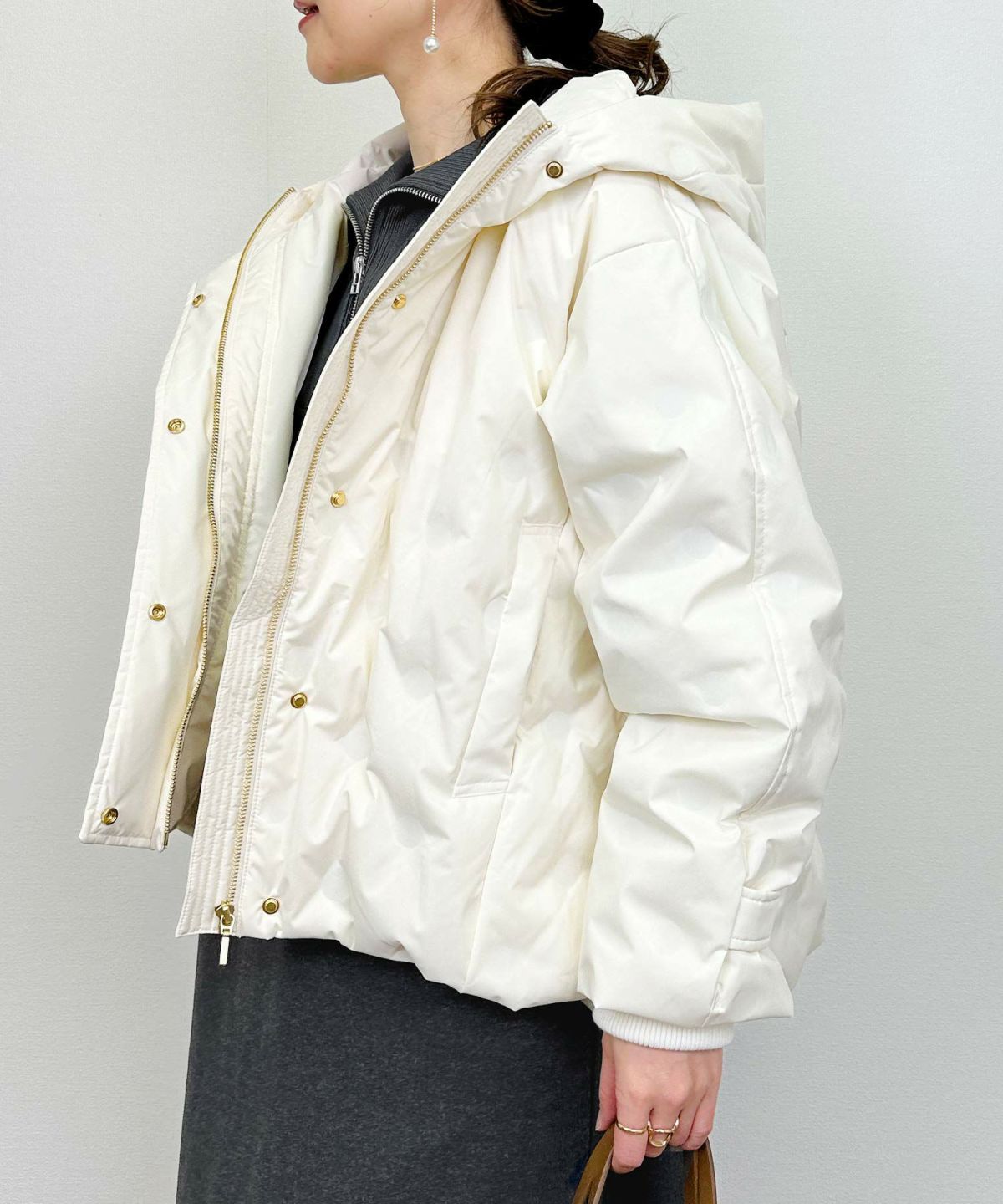 model：H164　着用サイズ：M　アイボリー