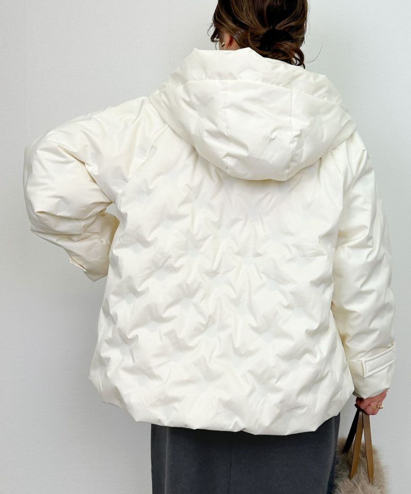 model：H164　着用サイズ：M　アイボリー