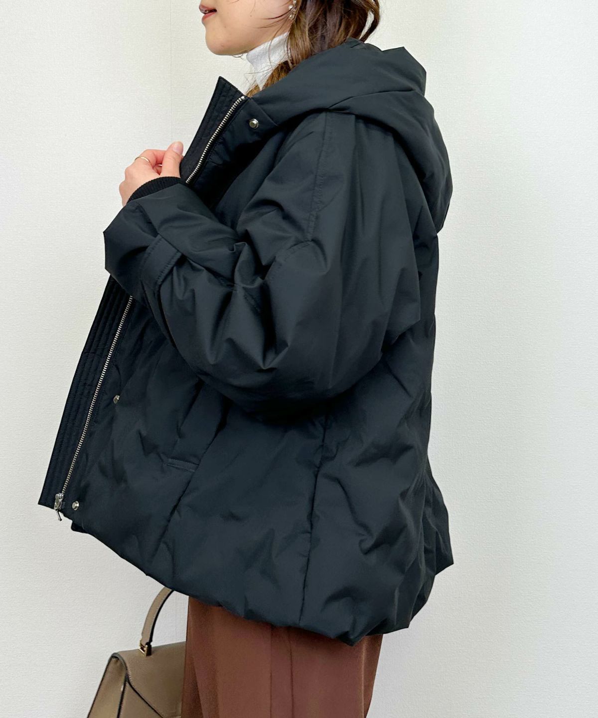 model：H164　着用サイズ：M　ブラック