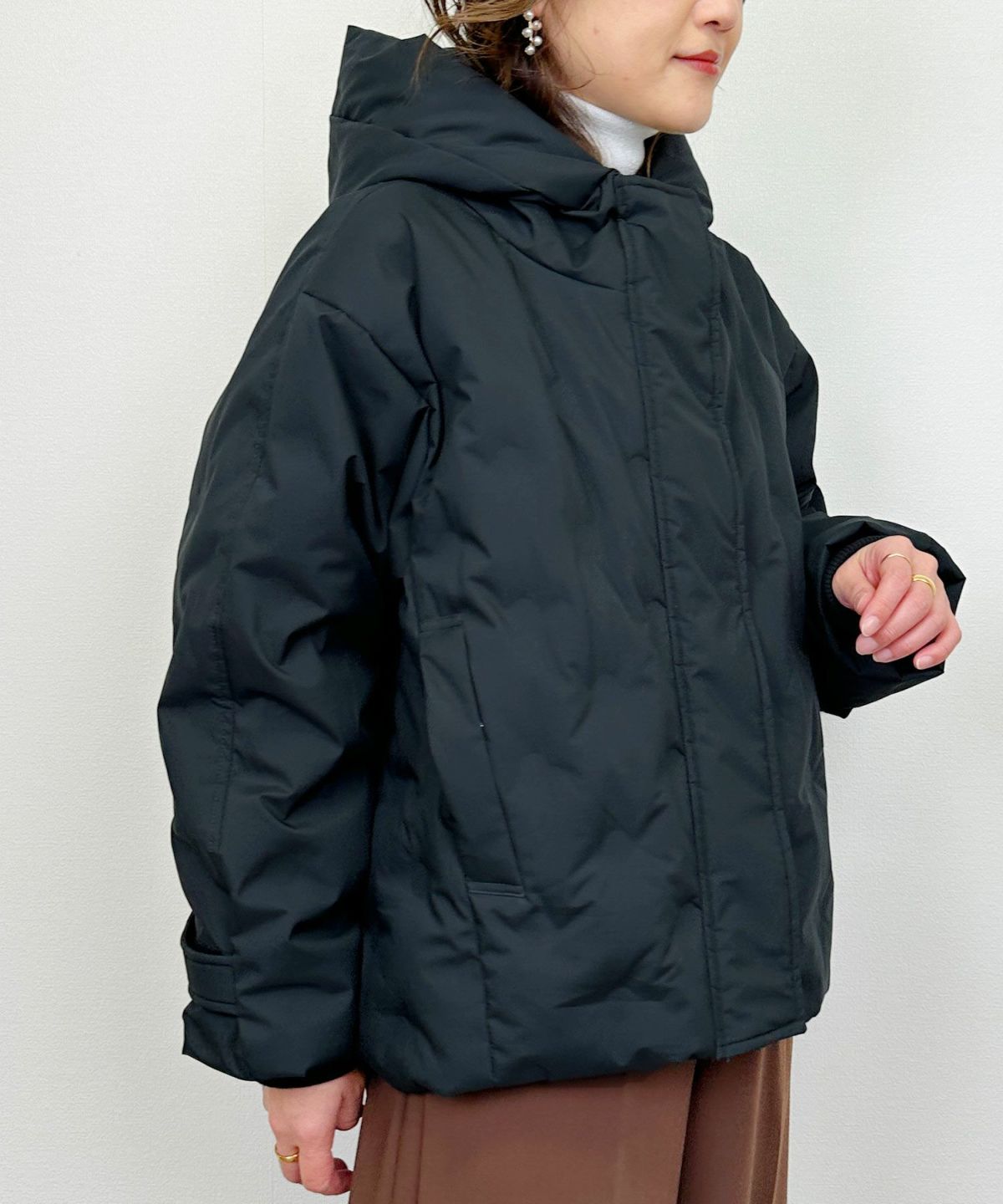 model：H164　着用サイズ：M　ブラック