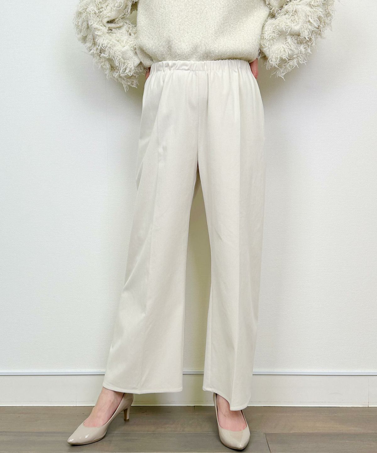 model：H164　着用サイズ：M　アイボリー