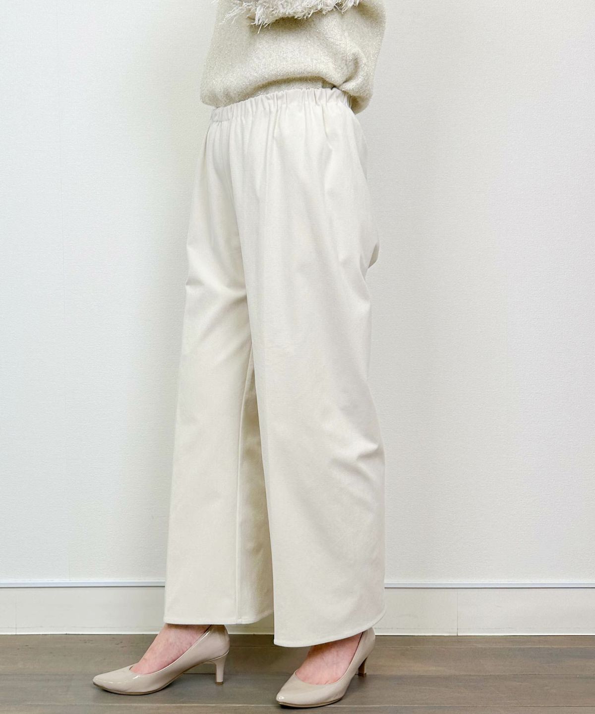 model：H164　着用サイズ：M　アイボリー