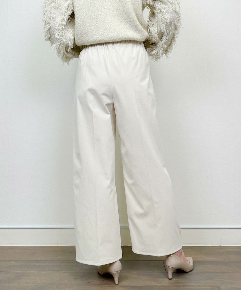 model：H164　着用サイズ：M　アイボリー