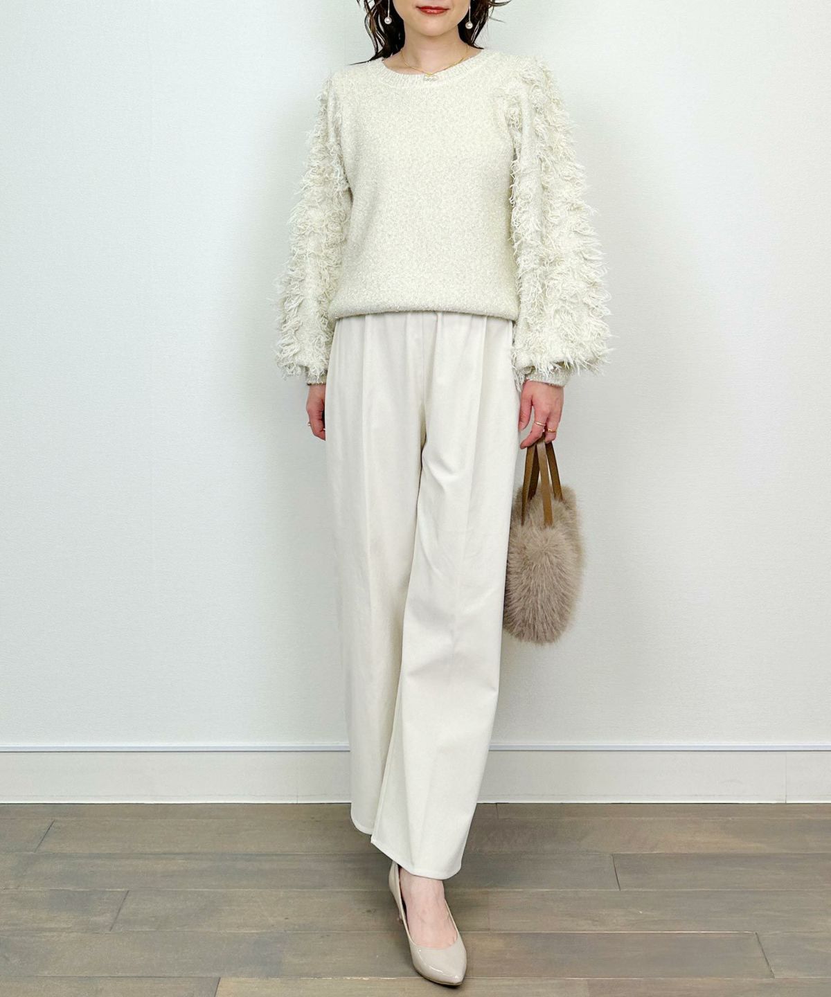 model：H164　着用サイズ：M　アイボリー