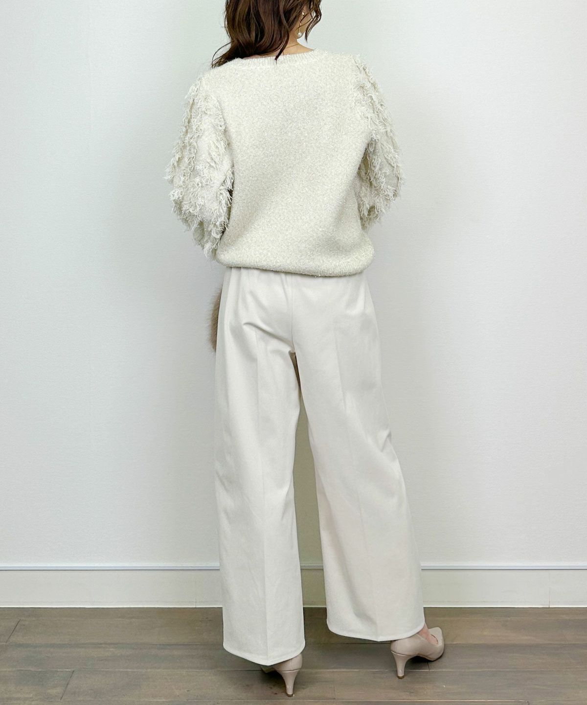 model：H164　着用サイズ：M　アイボリー