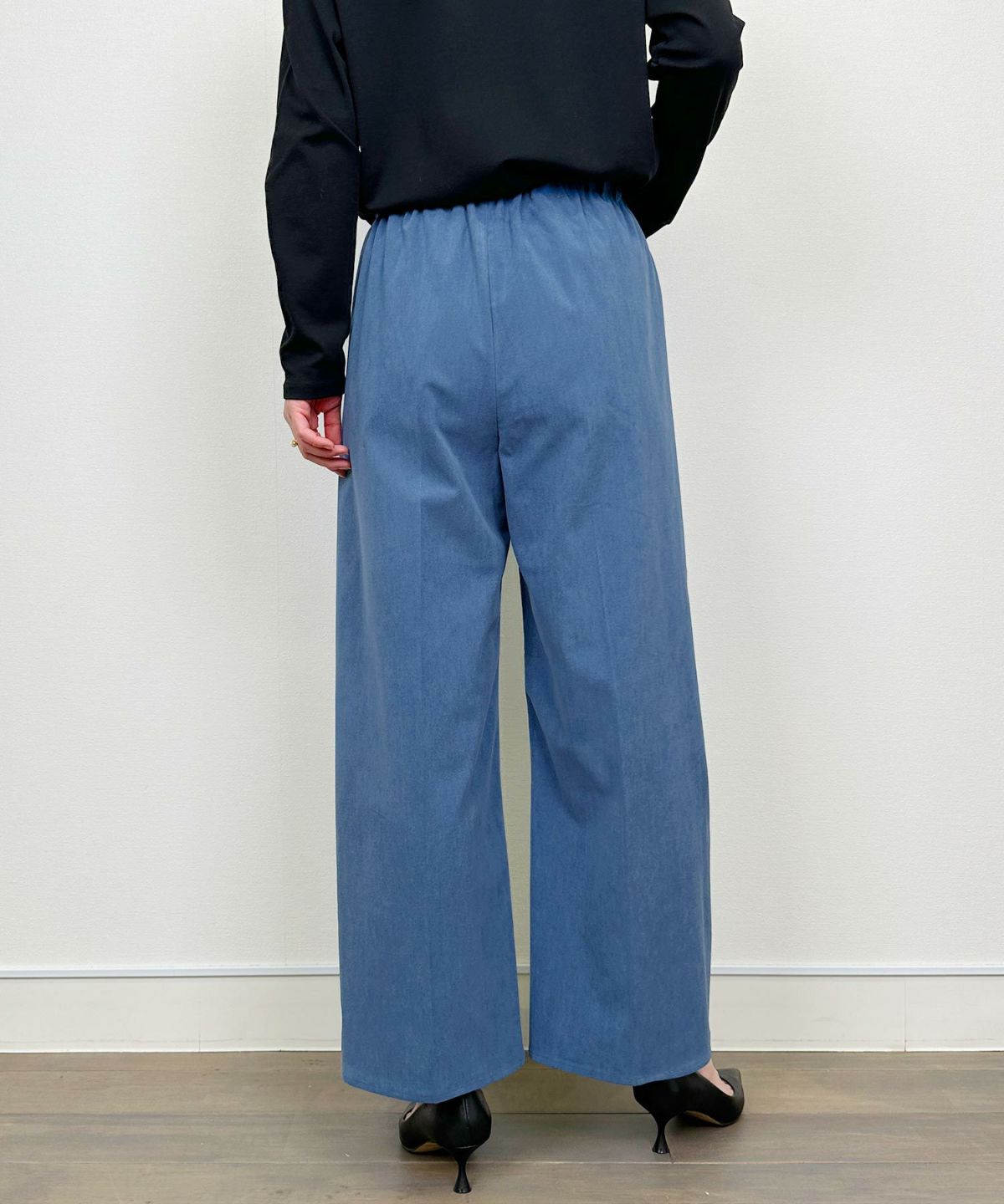 model：H164　着用サイズ：M　ブルー