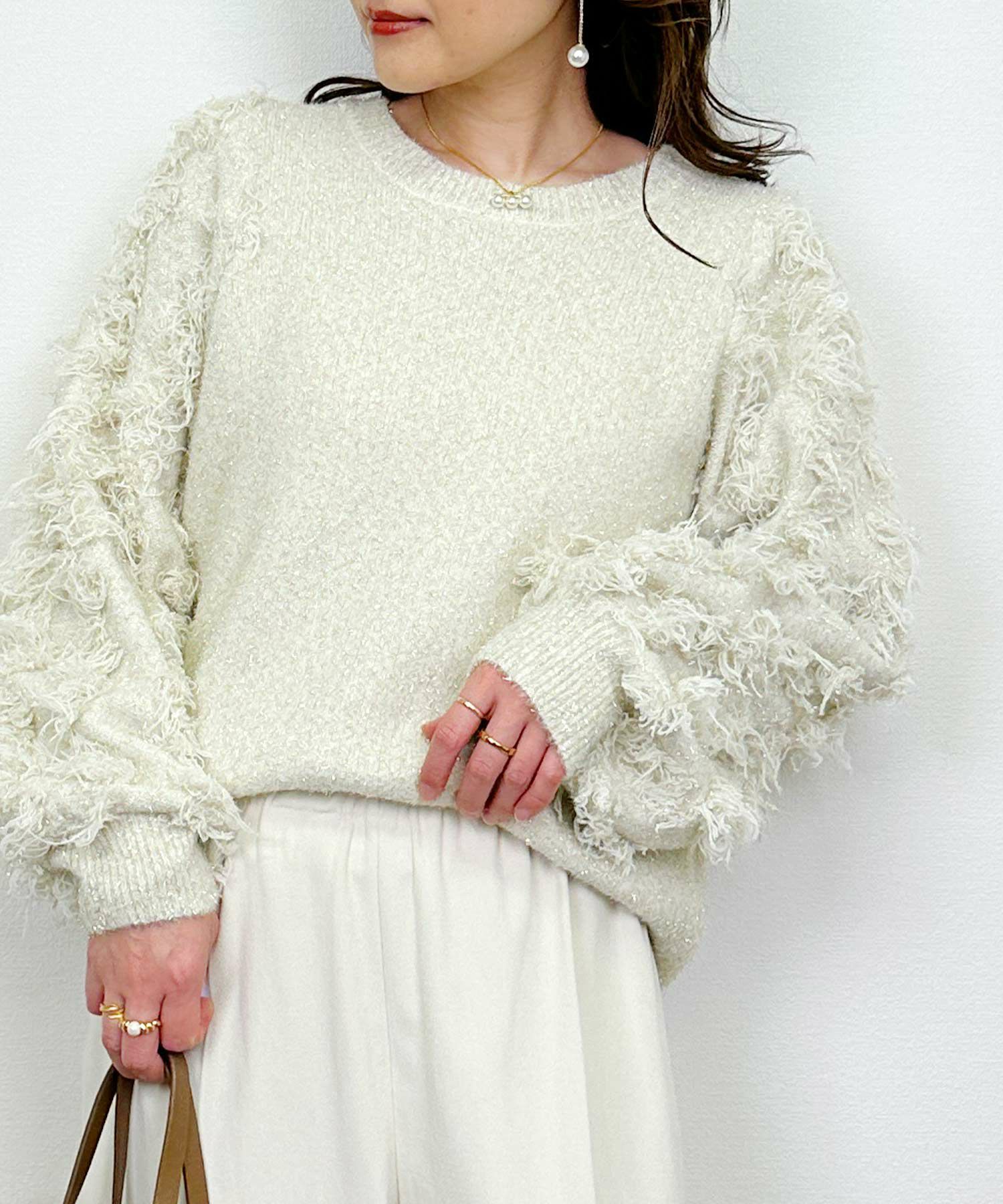 model：H164　着用サイズ：M　オフホワイト