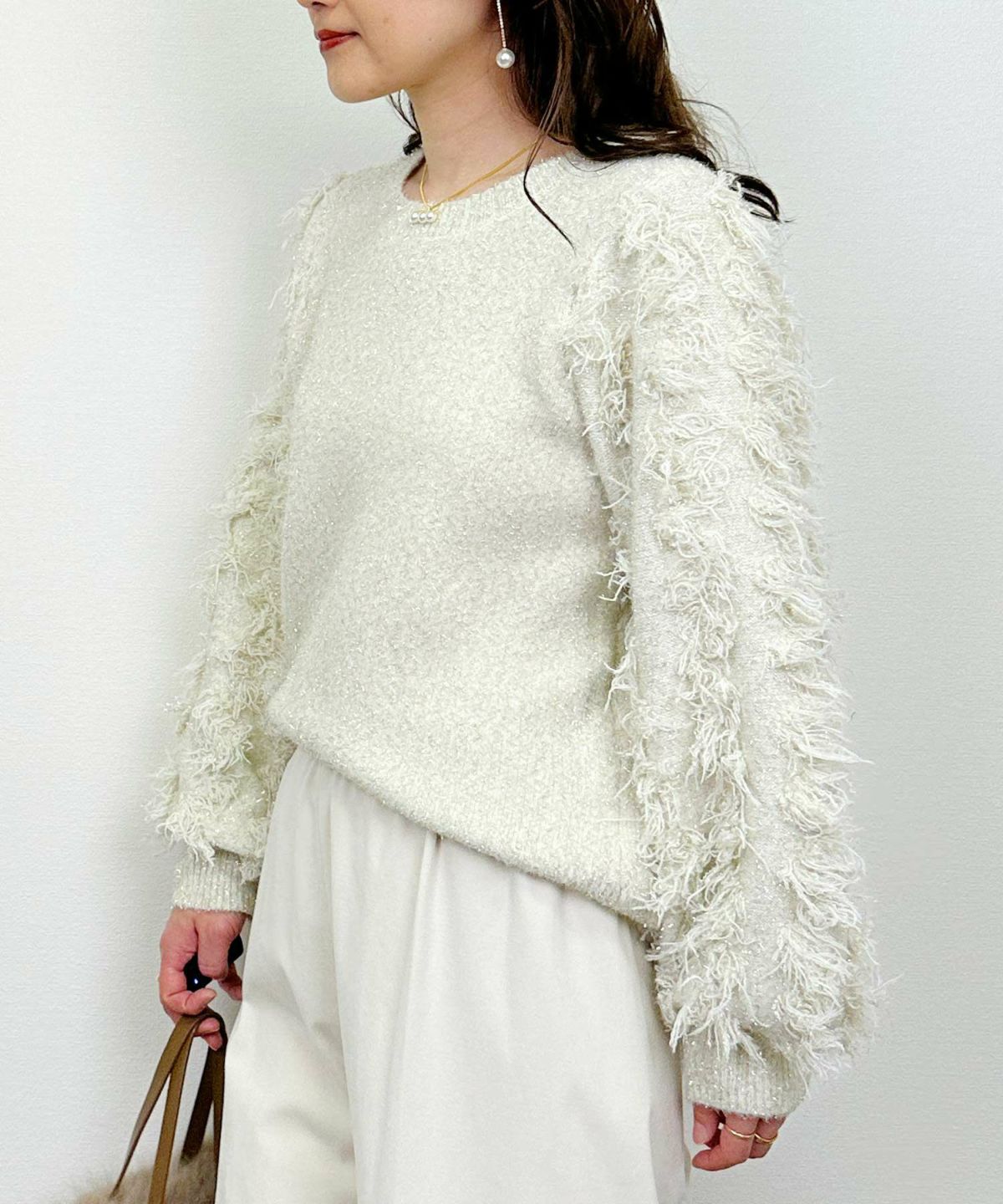 model：H164　着用サイズ：M　オフホワイト