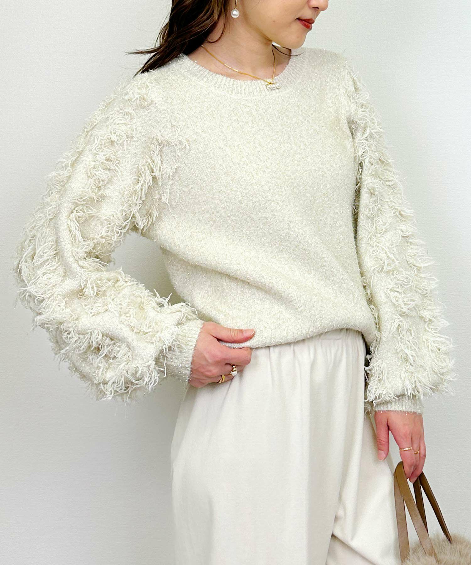 model：H164　着用サイズ：M　オフホワイト