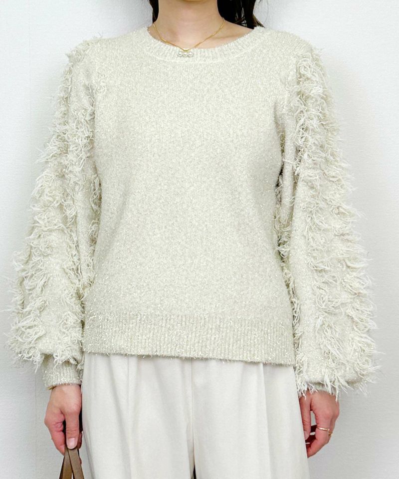 model：H164　着用サイズ：M　オフホワイト