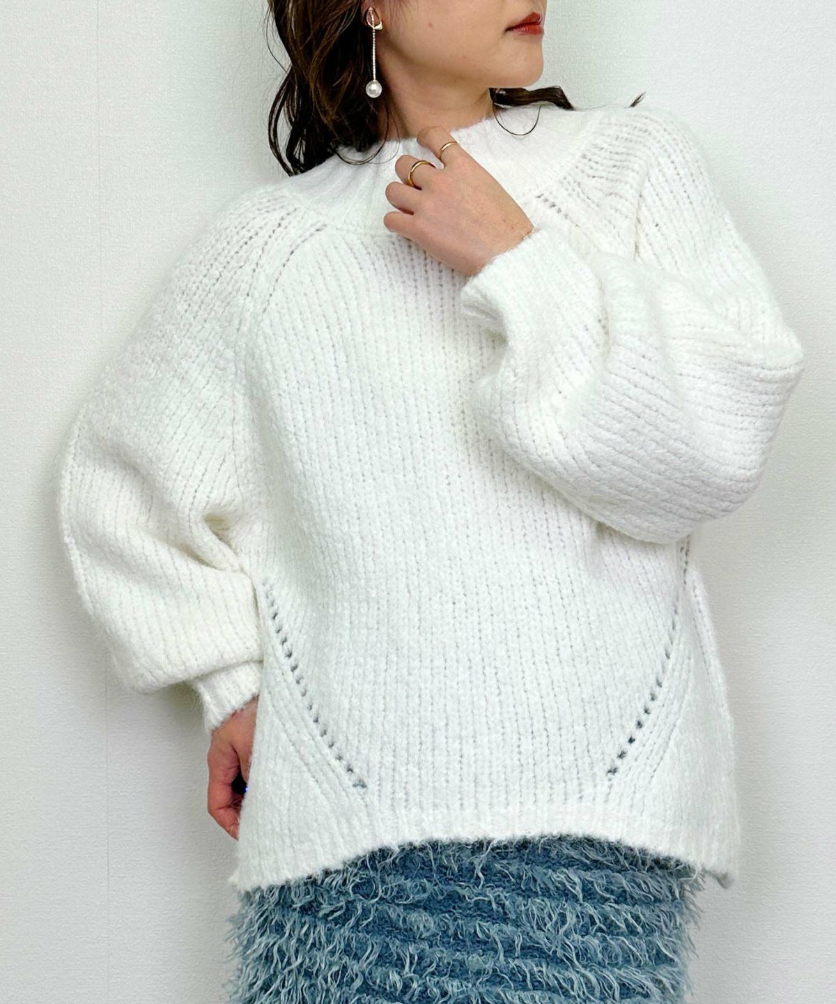 model：H164　着用サイズ：M　オフホワイト