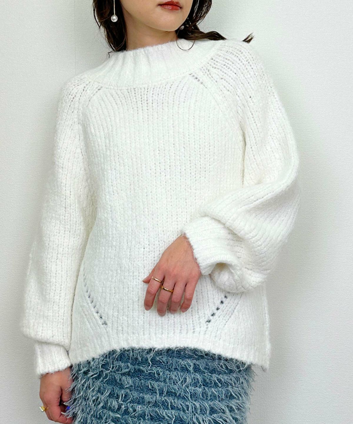 model：H164　着用サイズ：M　オフホワイト