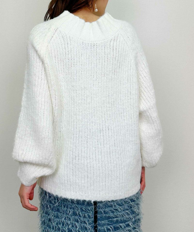 model：H164　着用サイズ：M　オフホワイト