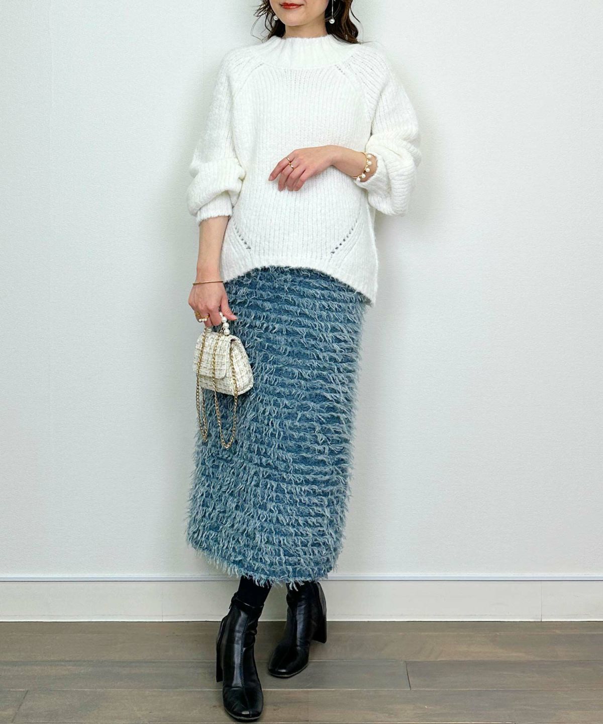 model：H164　着用サイズ：M　オフホワイト