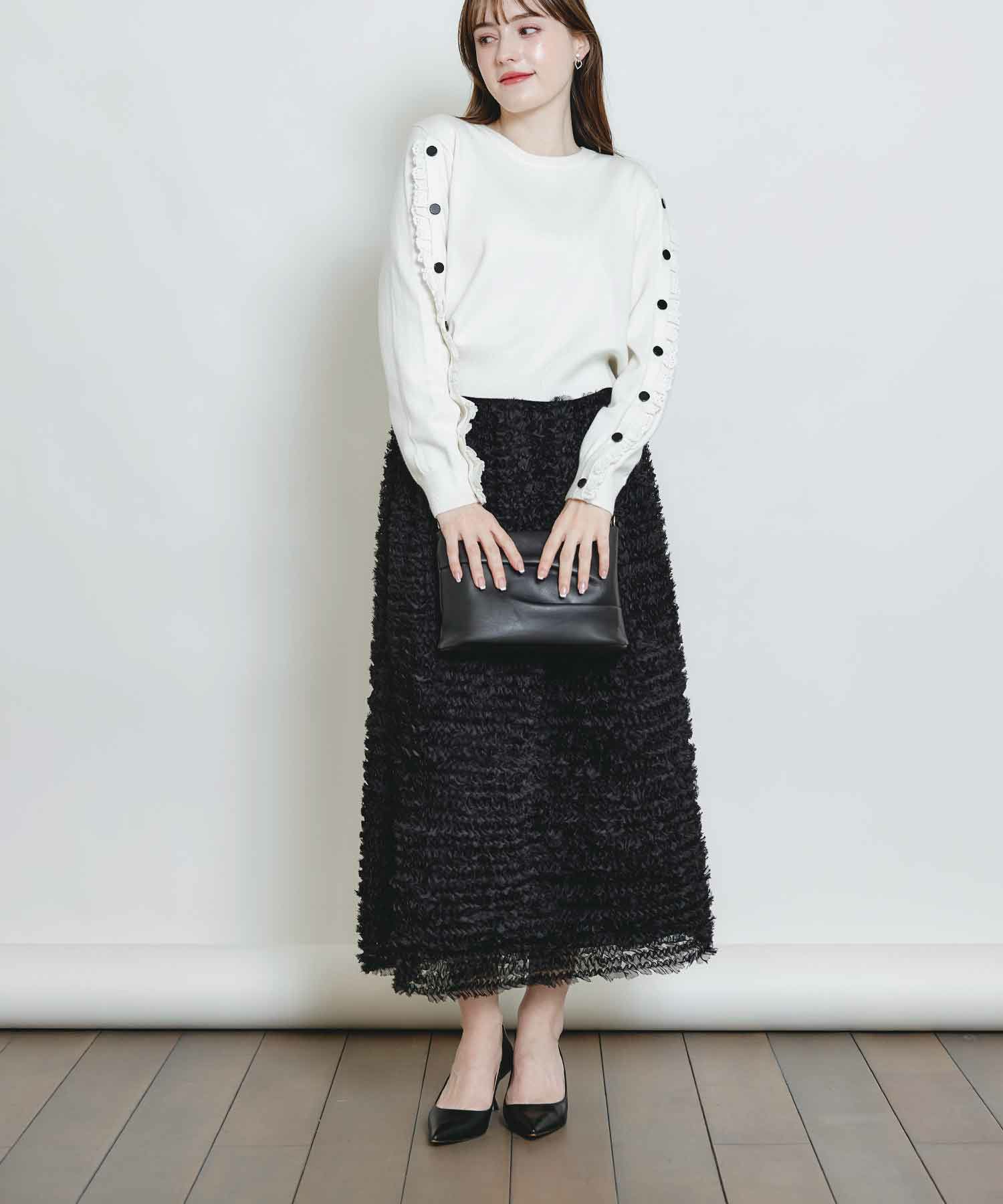 model：H160　着用サイズ：M　ブラック