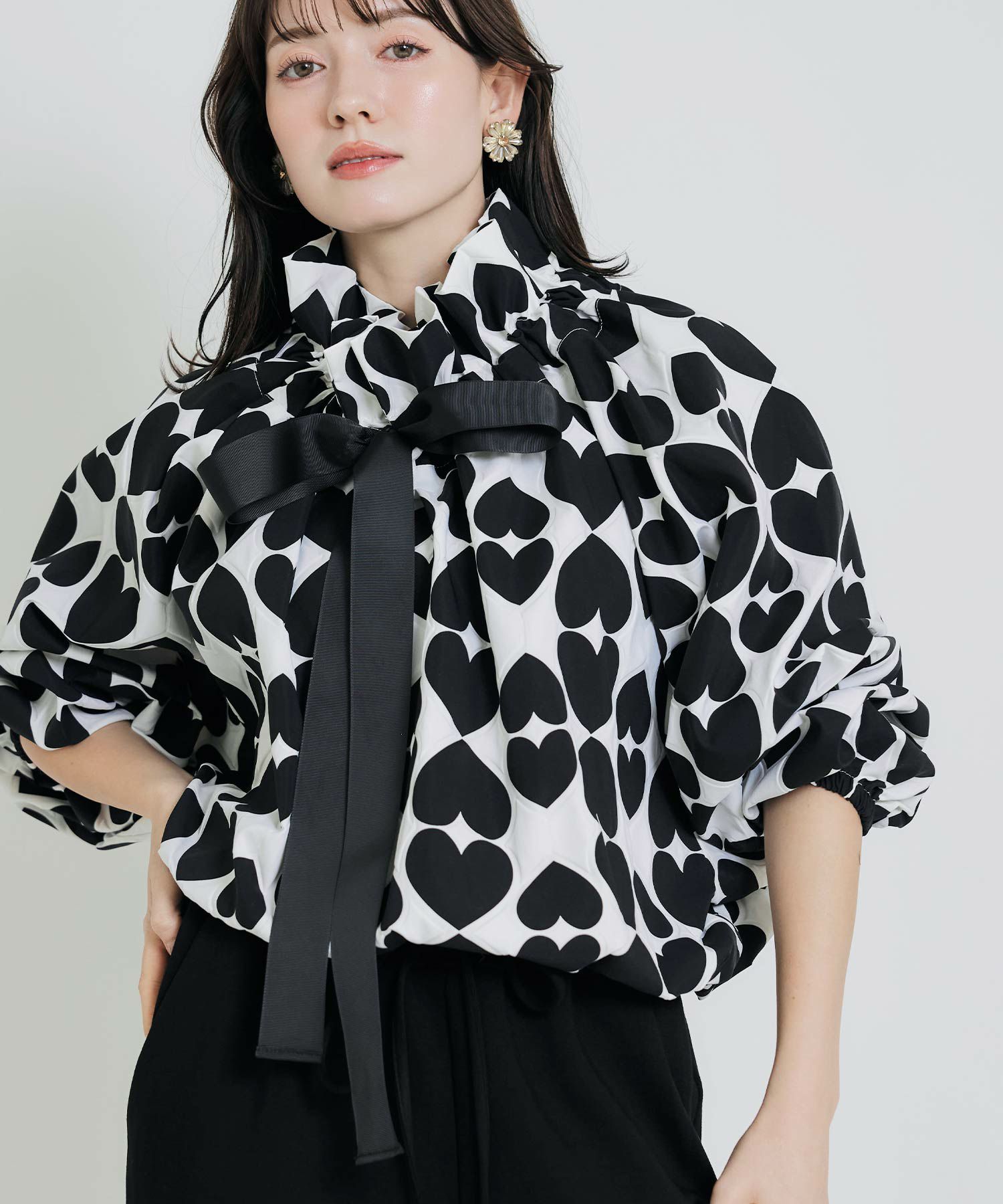 美品 PICCIN ピッチン ビッグカラーグログランリボンブラウス ビッグカラーグログランリボンブラウス | PICCIN (ピッチン) 公式通販